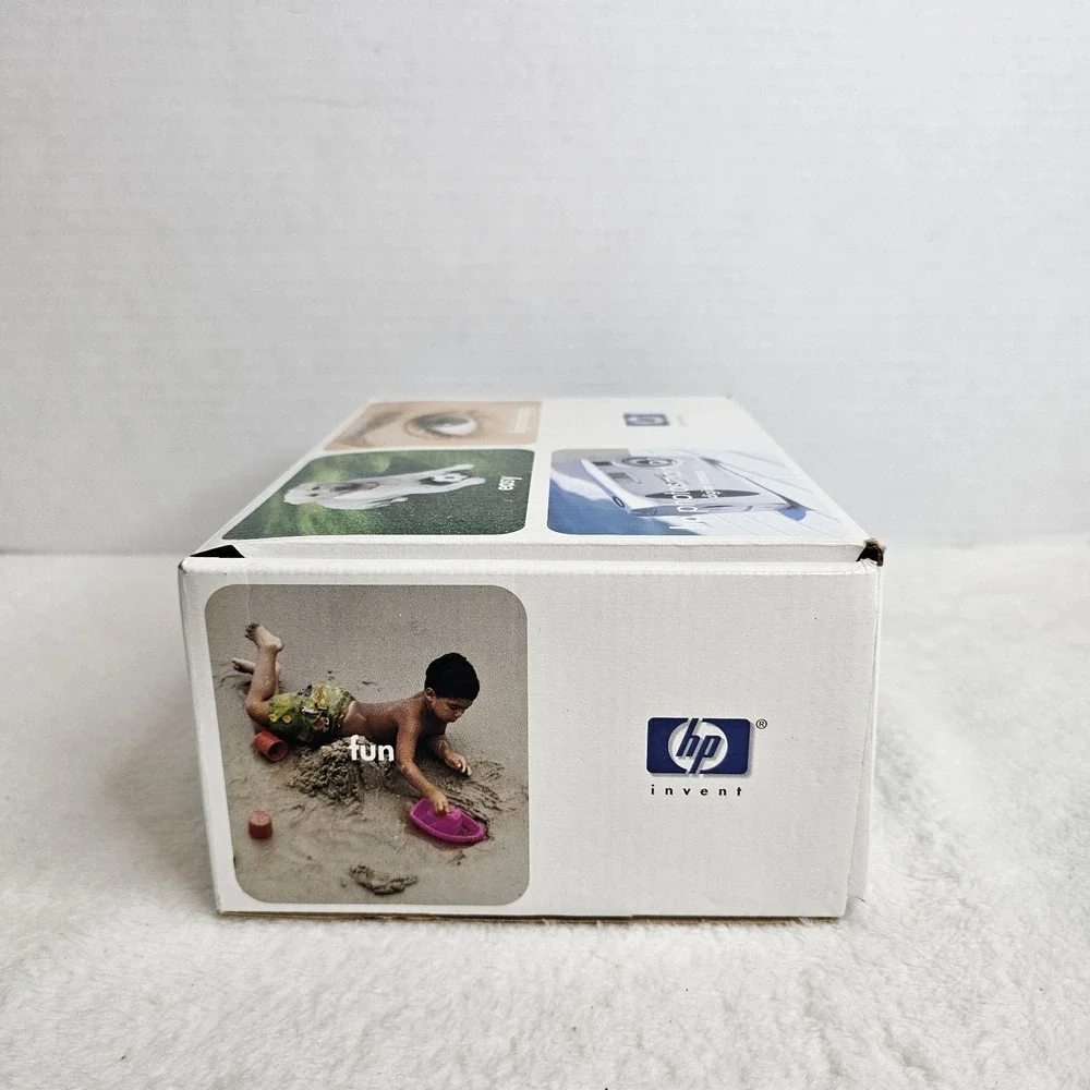 🖤Vintage HP PhotoSmart 215 1.3 MP Digital Camera With Box And Some Contents